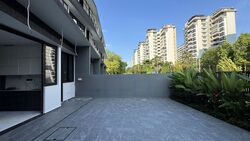 Loyang Besar Close (D17), Terrace #486424601